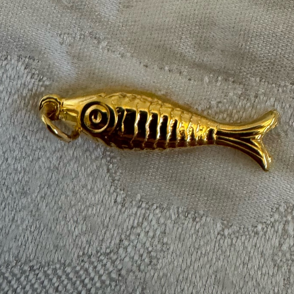 Gold Fish Charm Pendant for Women - Elegant Shiny Fish Accent - Picture 2 of 2